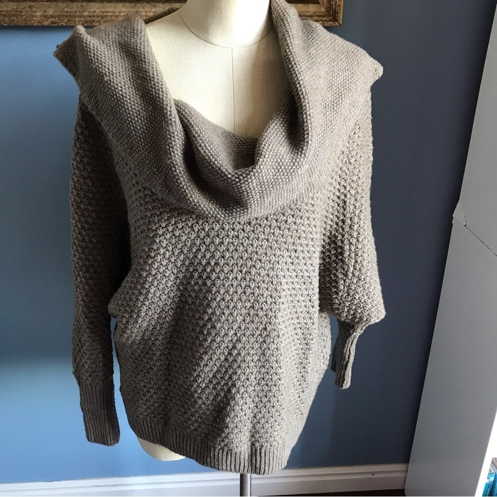 Jockey chunky oversized cable knit cowl neck pull over sweater